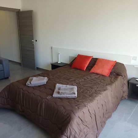 Sorriso Flat N.9 - Entire Unit Appartement St. Paul's Bay Buitenkant foto